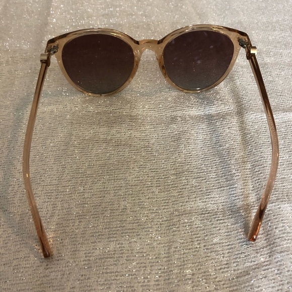 Polarized Sunglasses 100% UVA/UVB Protection Oversized Transparent Pink Frames - Picture 9 of 14